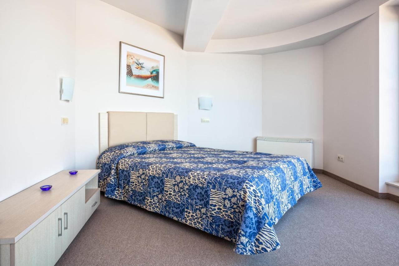 Neven Hotel Achtopol Zewnętrze zdjęcie